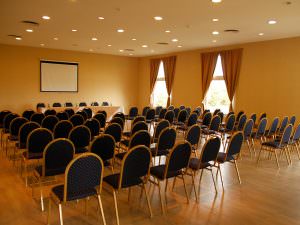 Conferencia en el Hotel Howard Jhonson Trenque Lauquen