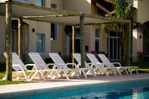 Pileta Exterior Hotel Howard Jhonson Trenque Lauquen