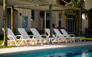 piscina exterior del Hotel en Trenque, Howard Johnson Trenque Lauquen